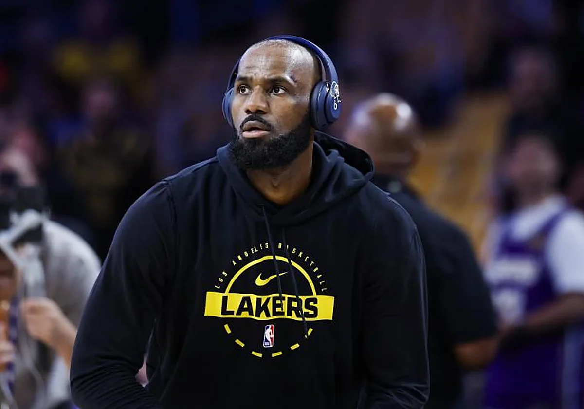 LeBron James rompe el mercado y ficha por los Philadelphia 76ers