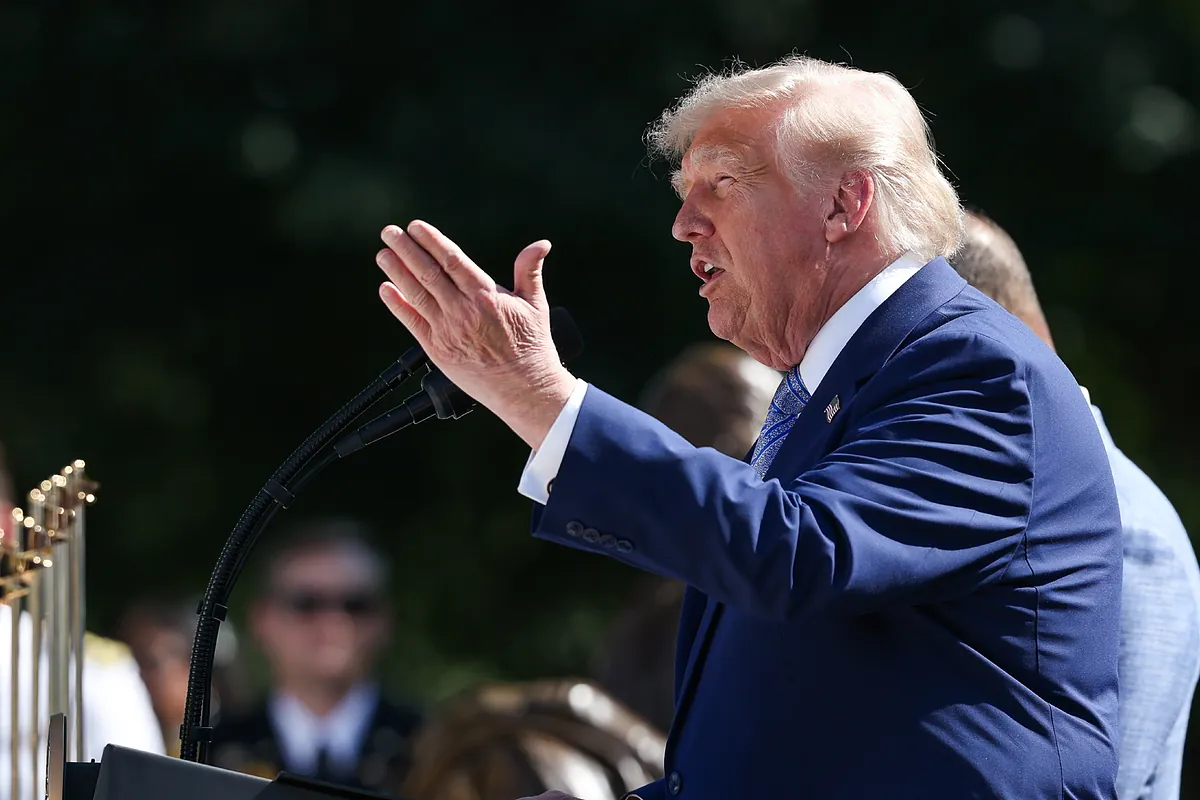 Trump advierte de subidas de aranceles para la UE por multar a Google: "Lo pagarán caro"
