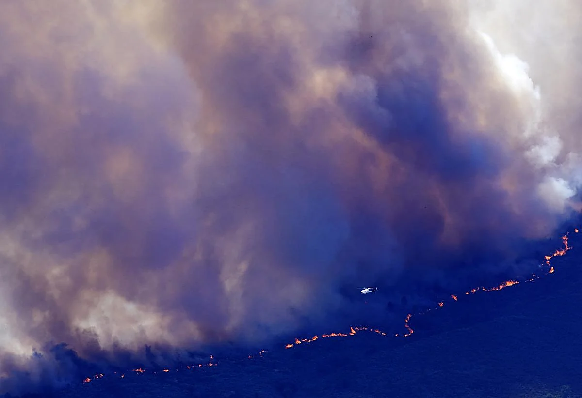 Qué significa que un incendio esté «fuera de la capacidad de extinción»: cuatro claves para entender la expresión