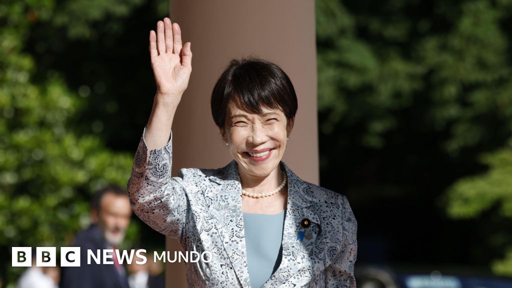 ¿Se puede gobernar un país durmiendo solo 3 horas? El debate sobre la cultura laboral de Japón que desató la rutina de sueño de la primera ministra