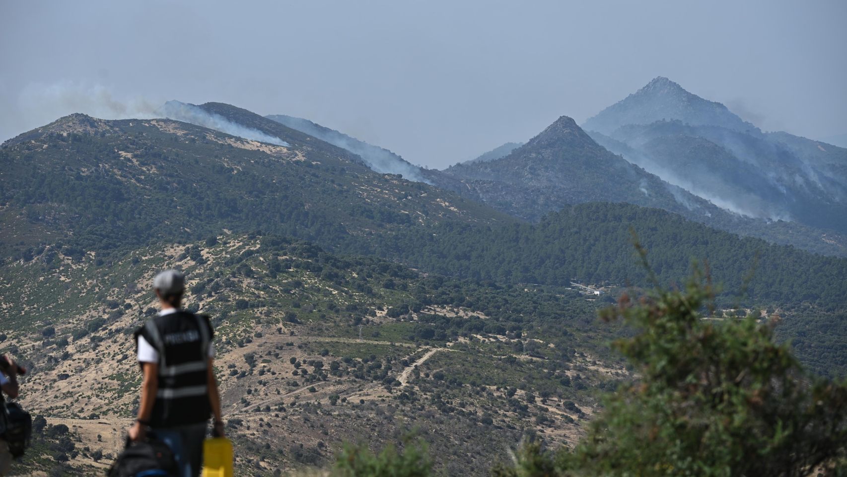 Sanidad recomienda quedarse en casa a más de siete millones de personas en Madrid, Ávila y Toledo por el humo tóxico