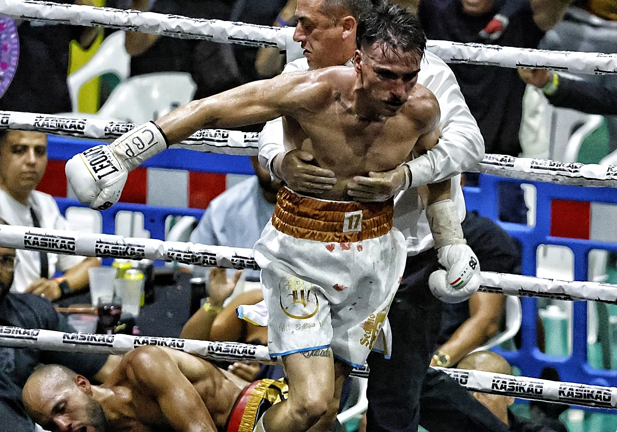 'El Bigote' deslumbra y noquea a su rival para alzarse como nuevo campeón de España