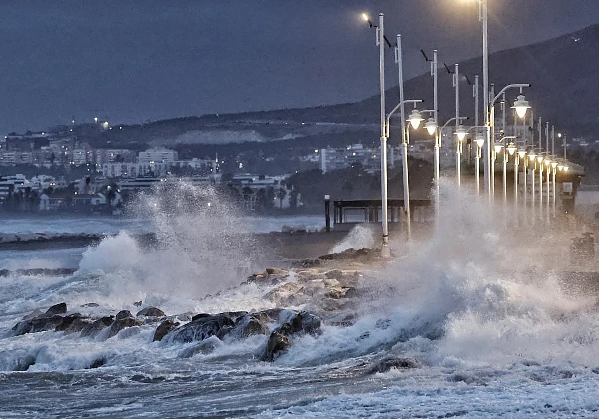 Málaga registra más de 50 incidencias por el temporal este sábado