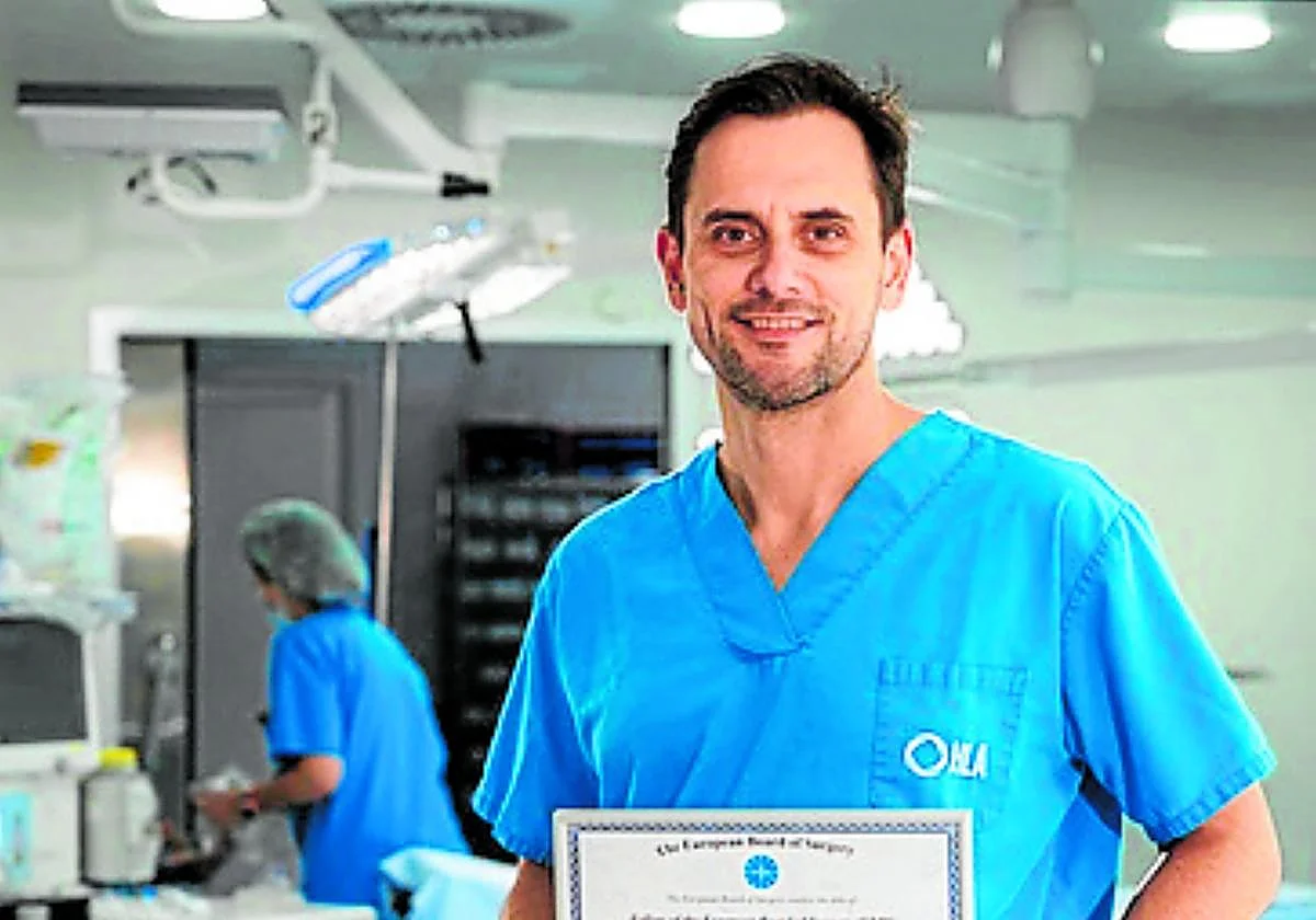 Francisco León obtiene la máxima certificación de su especialidad