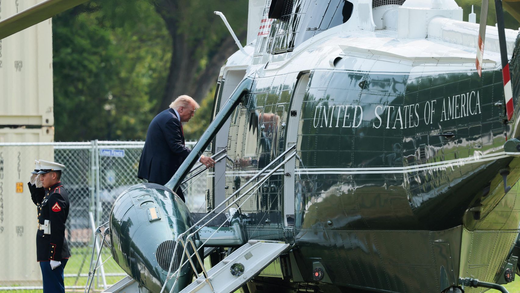 Guerra de Irán, última hora en directo | Trump ordena detener los bombardeos contra Irán para negociar un acuerdo que ponga fin a la guerra