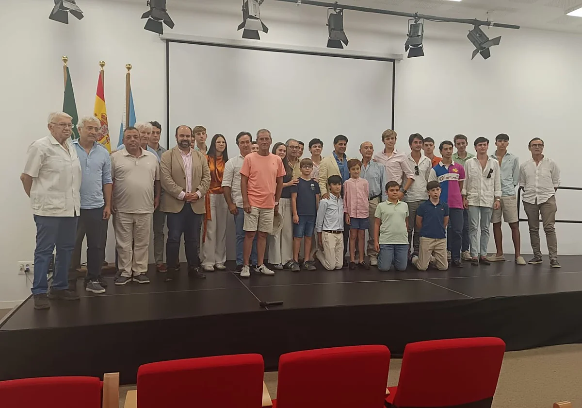 Rivera Ordóñez abre el campus taurino de Fuengirola con un encuentro con aficionados