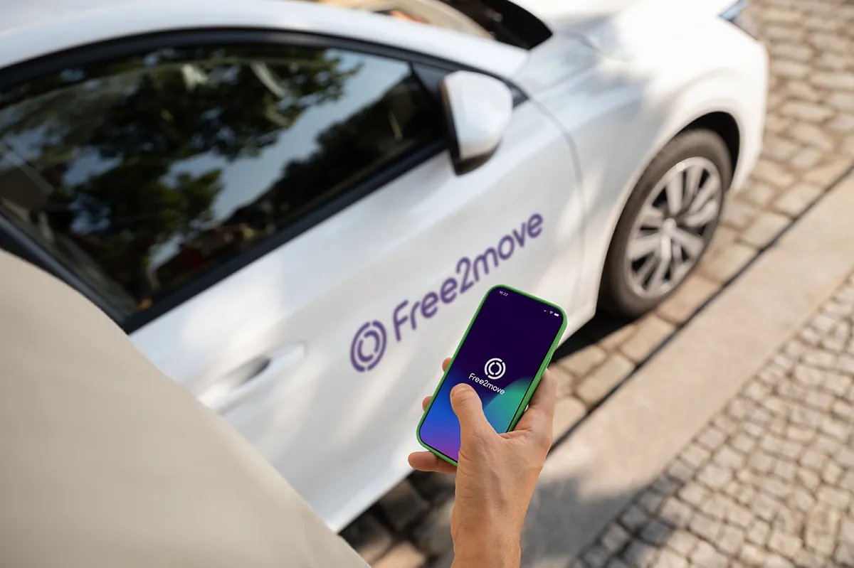 Stellantis vende su negocio de coche compartido Free2move al fondo alemán Mutares