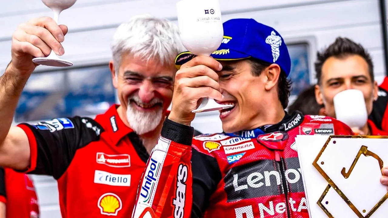 «A veces parecen dos personas enamoradas»: Tardozzi desvela la química entre Márquez y Dall'Igna en Ducati