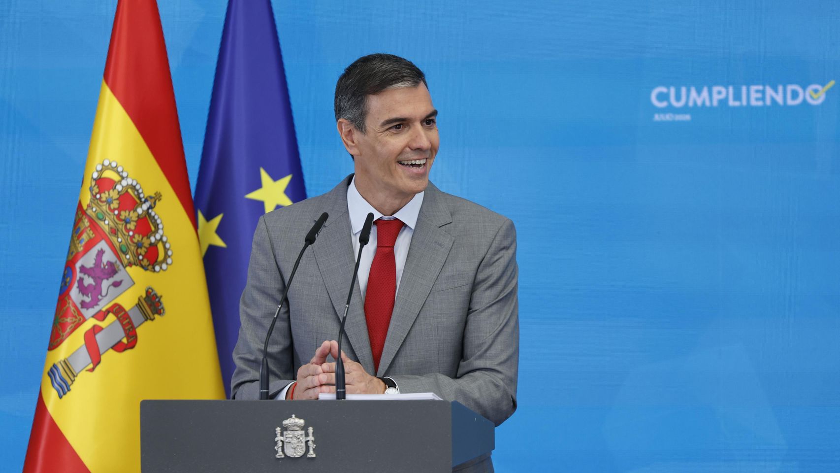 Sánchez dice que su mujer y su hermano lo único que han hecho es "trabajar" y son víctimas de una "causa política"