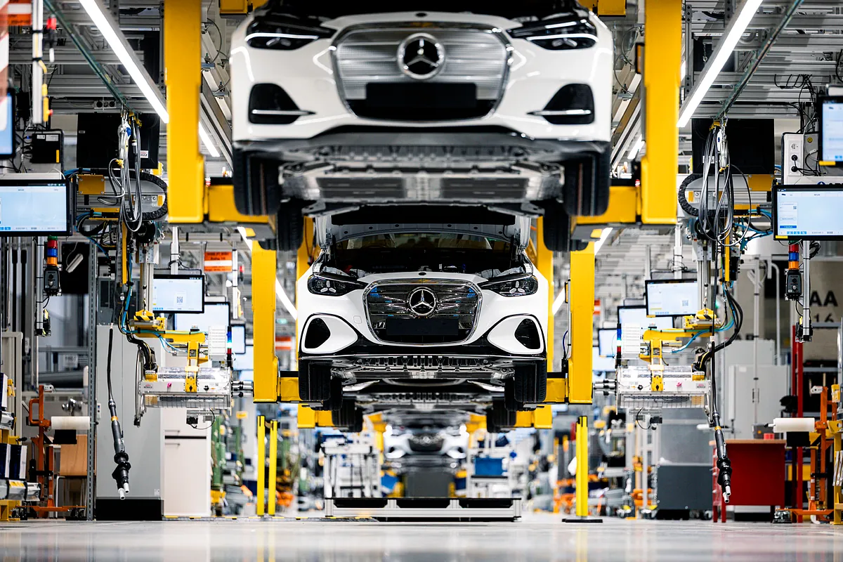 Mercedes-Benz rebaja sus previsiones anuales por la desaceleración del mercado chino