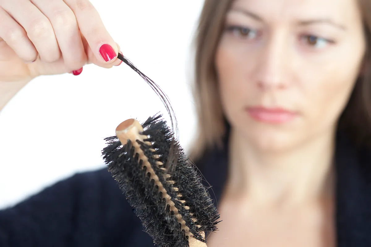 Investigadores españoles descubren una función clave de una proteína que frena la caída de cabello