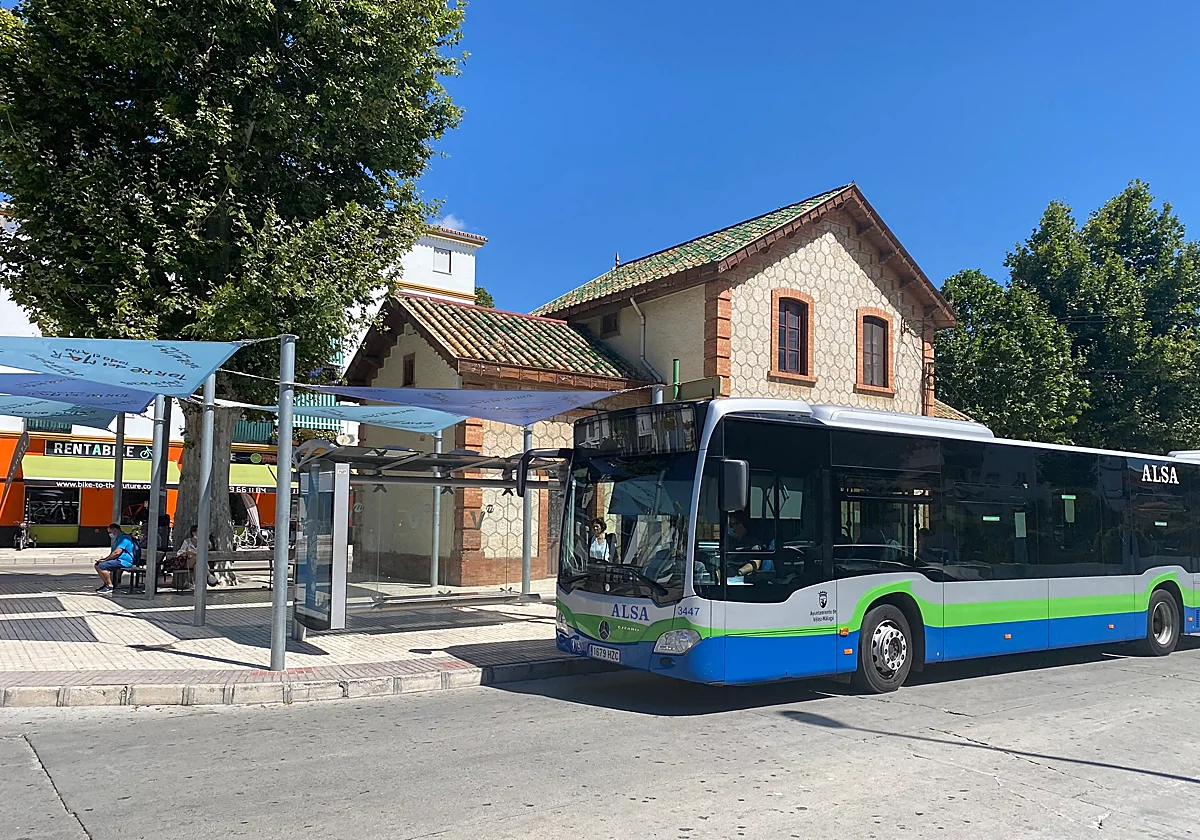 Una nueva línea directa de autobuses unirá Torre del Mar y Málaga con doce viajes de lunes a viernes