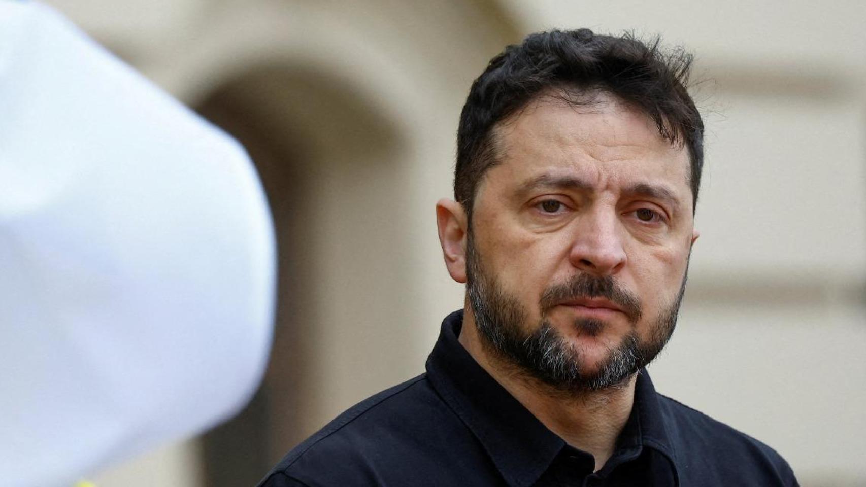 Zelenski, entre la espada y la pared: se enfrenta a las exigencias finales de Trump mientras Putin golpea Kiev