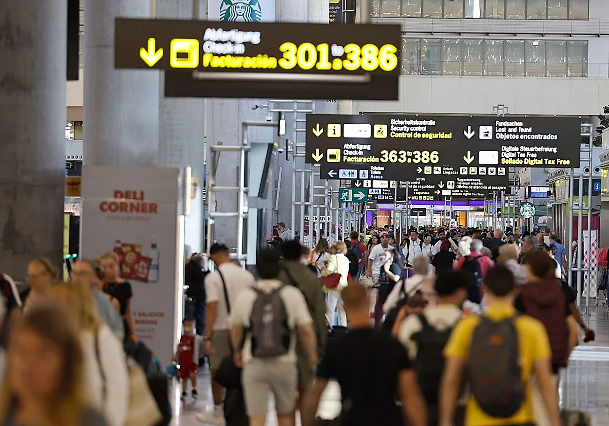 2,1 millones de pasajeros aéreos sufren retrasos en Málaga, pero sólo 50.000 serán indemnizados