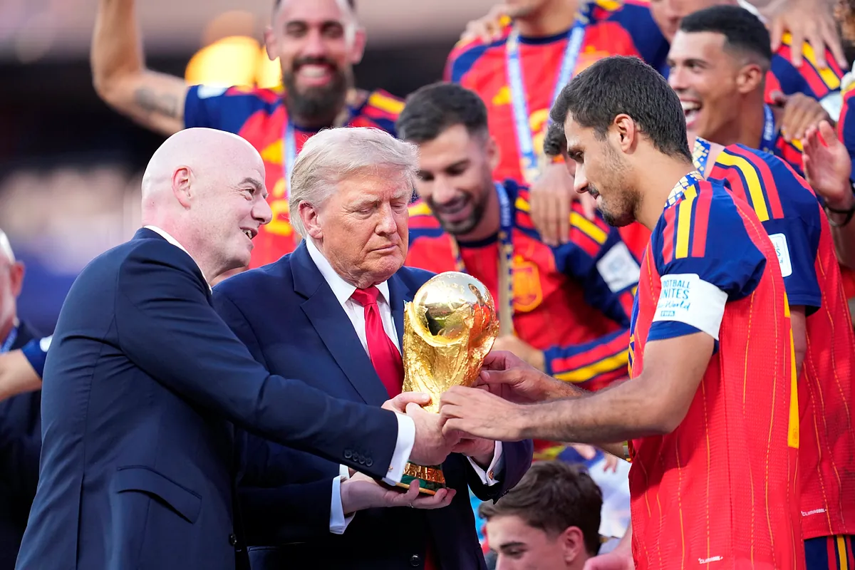 La UEFA, la UE y LaLiga se rebelan contra el plan de la FIFA para abrirse al capital privado