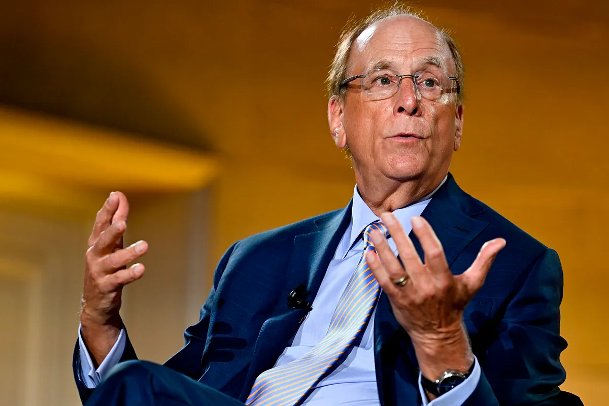 BlackRock refuerza su oferta temática con un ETF de infraestructuras