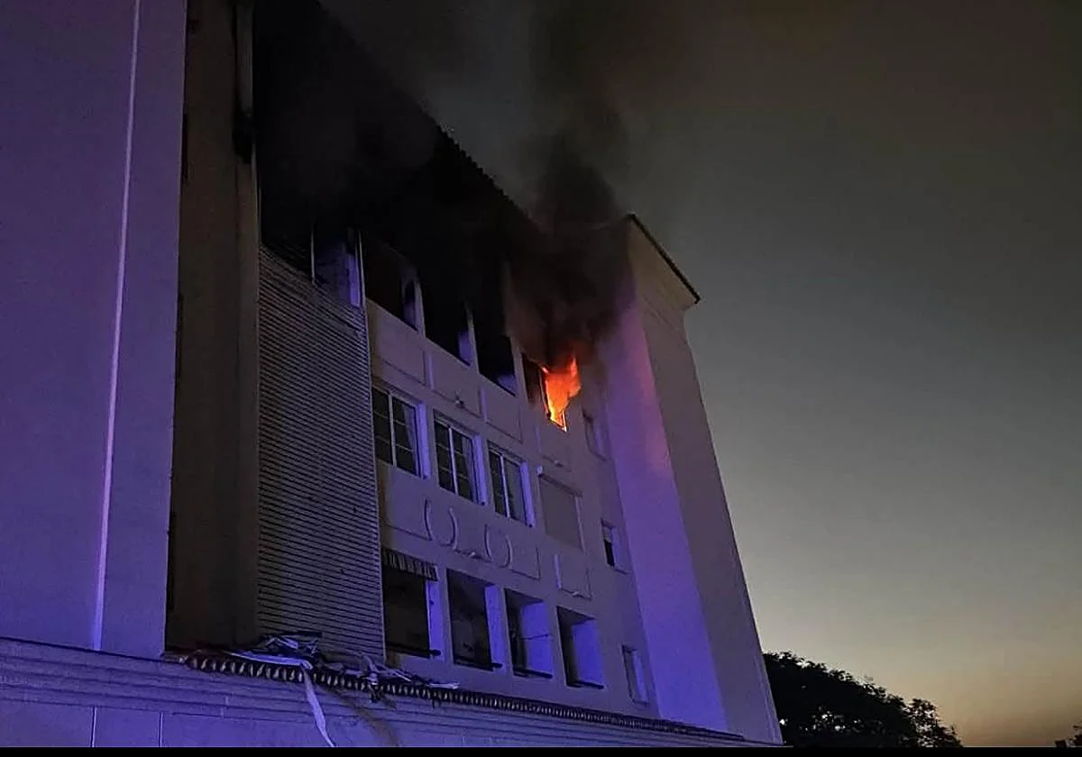 Dos menores fallecidos de 10 y 15 años en un incendio en una vivienda de Arroyo de la Miel