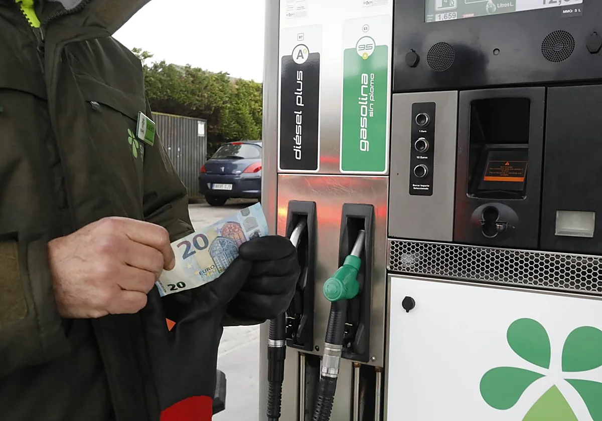 La inflación repunta tres décimas por la luz y los combustibles