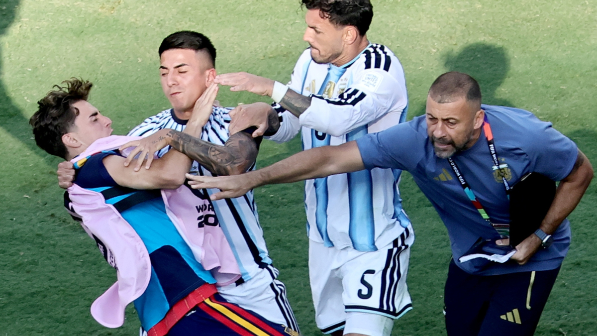 La FIFA, dura con los cinco implicados en la tangana de la final<br>