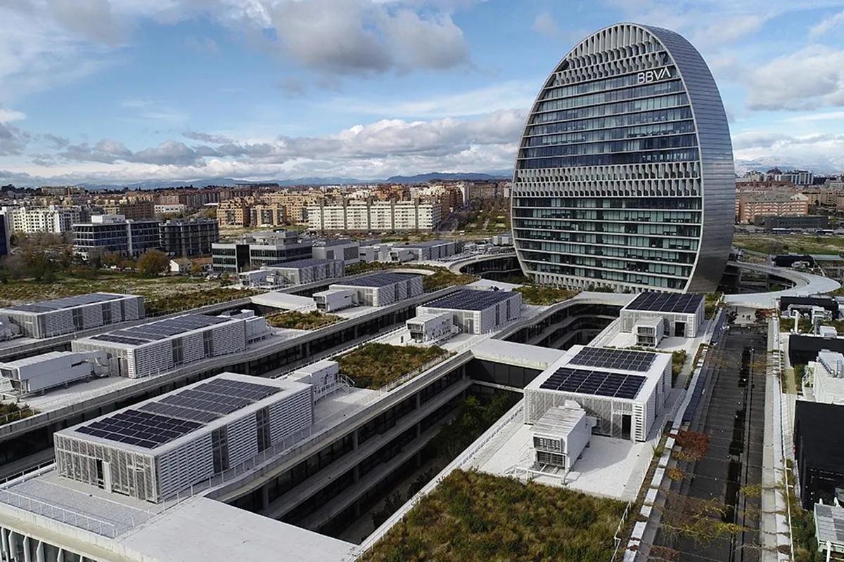 BBVA mantiene una alta rentabilidad y se prepara para el futuro sin Sabadell