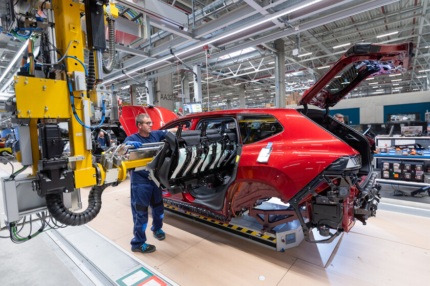 BMW va a despedir a 8.000 empleados en Alemania. La clave está cuántos empleados necesita la marca para ganar un millón de euros