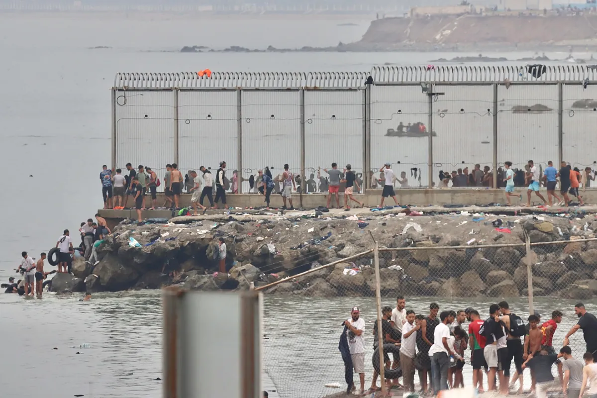 Italia suspende Schengen con España y Bruselas avisa de una posible cancelación