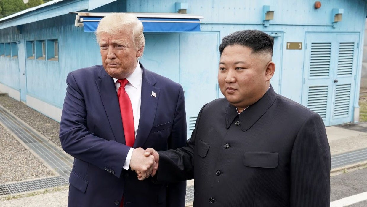 Trump ordena una reducción "sustancial" de la cooperación militar con Corea del Sur para no contrariar a Kim Jong-un
