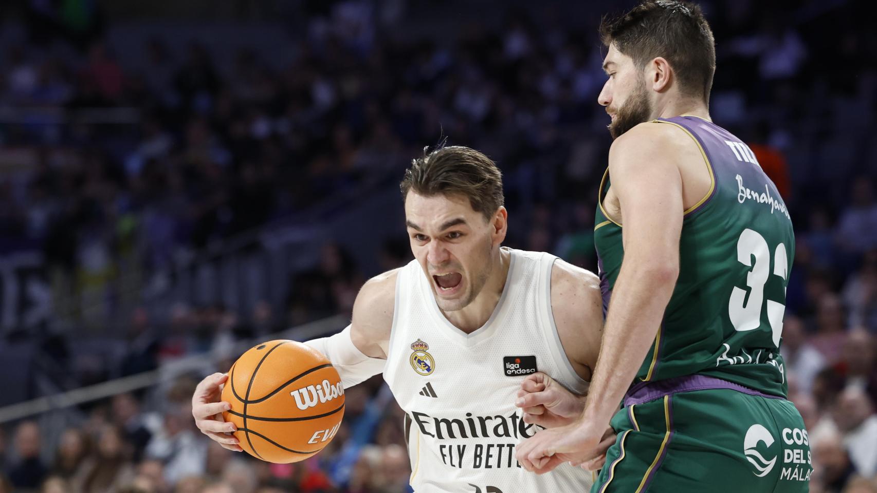 Mario Hezonja lidera la remontada del Real Madrid ante Unicaja y deja a los blancos líderes de la Liga Endesa