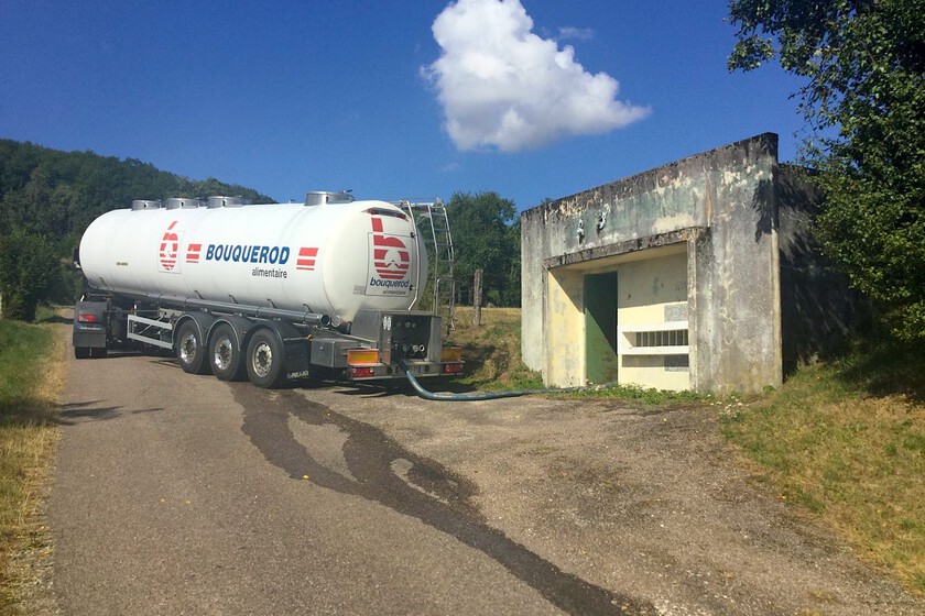 La sequía está provocando que pueblos de Vizcaya y Cantabria dependan de camiones de agua para ducharse o beber