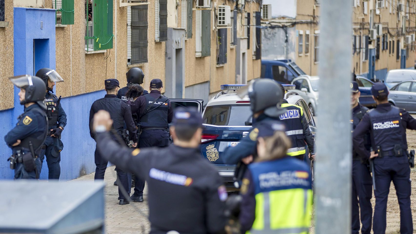 Huelva e Isla Cristina siguen tomadas por la Policía mientras se busca a los responsables del triple asesinato