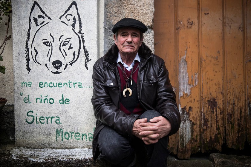 Muere en Ourense el 'niño lobo', el hombre que vivió más de una década aislado con lobos en Sierra Morena