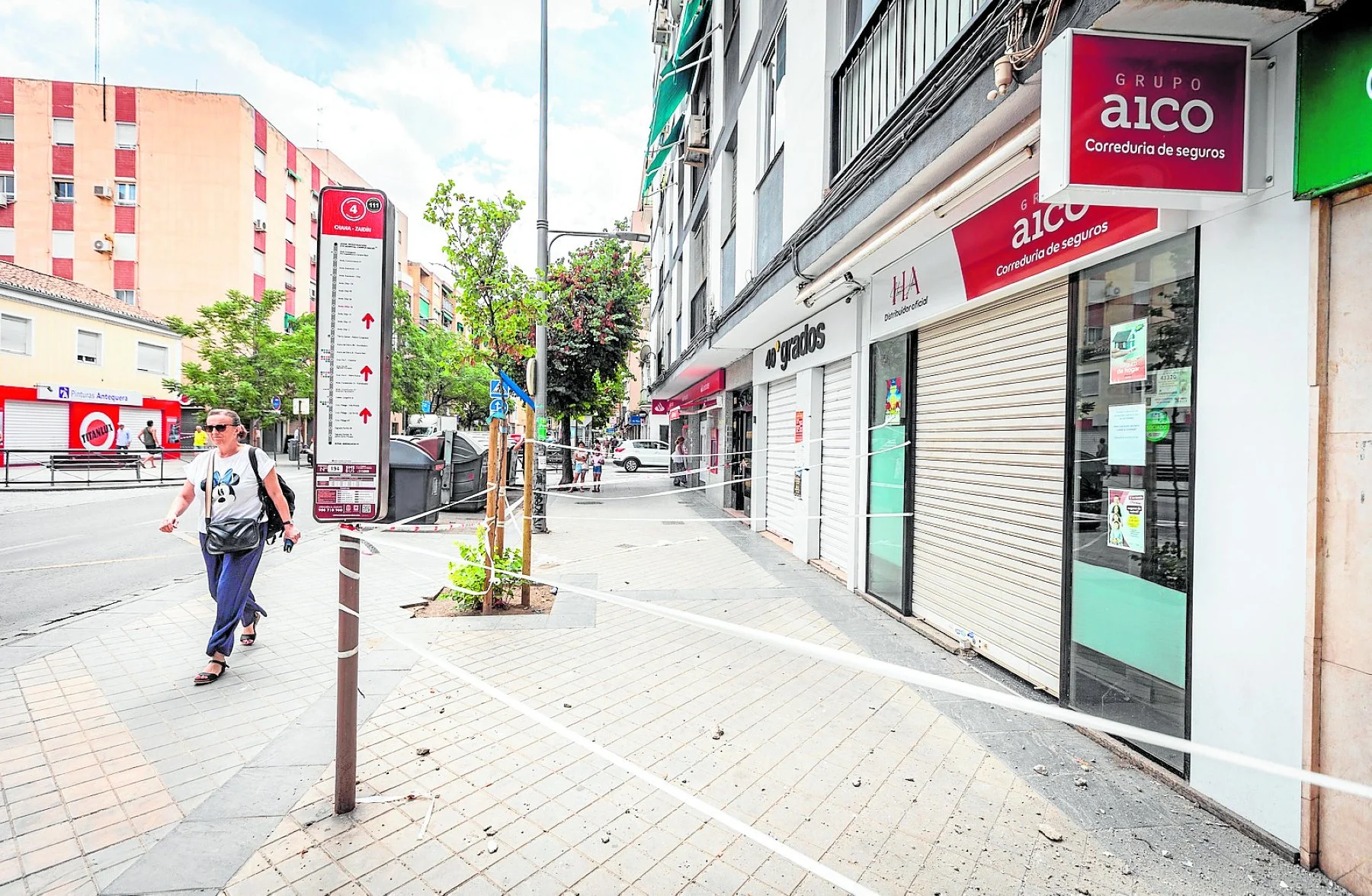 Granada trata de volver a la normalidad tras registrar más de 3.000 incidencias por los seísmos