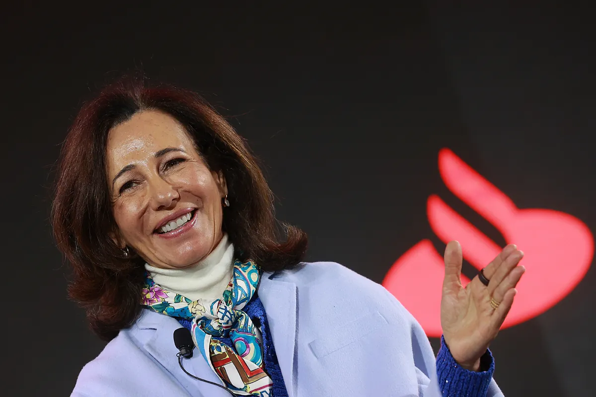 Santander completa la compra de Webster Financial