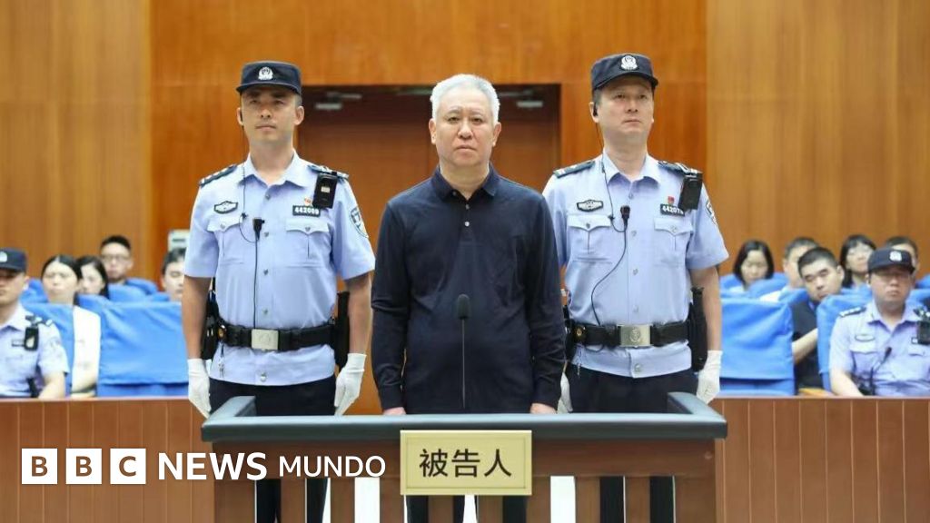 Condenan a cadena perpetua a Hui Ka Yan, fundador del gigante inmobiliario chino Evergrande
