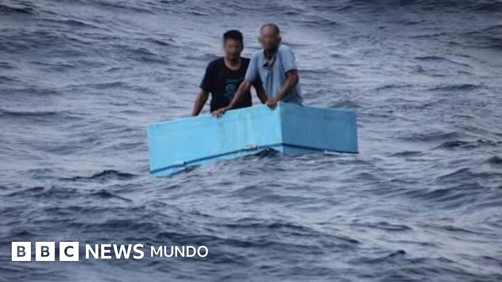 Los pescadores rescatados en México tras pasar cinco días a la deriva en el mar aferrados a una hielera