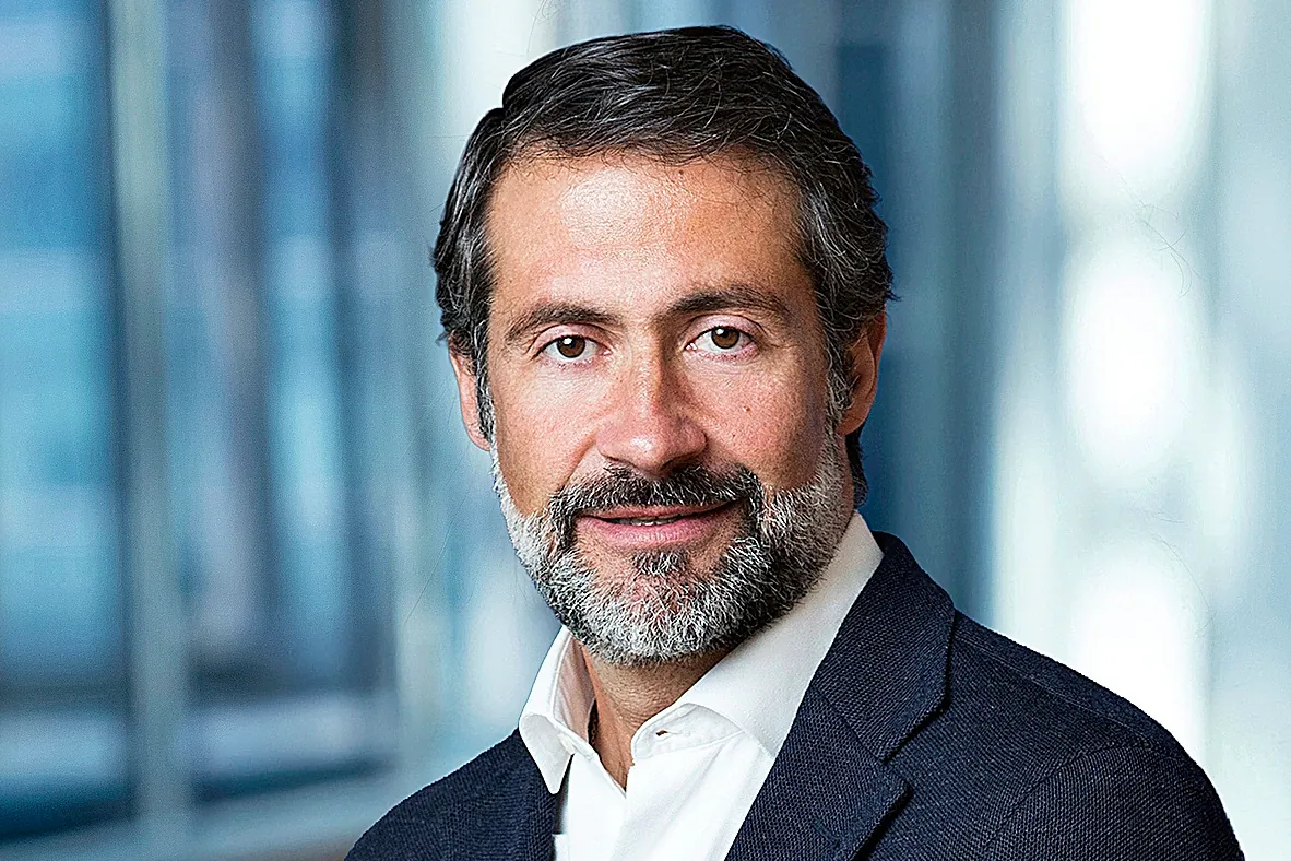 KPMG apuesta por perfiles híbridos con IA