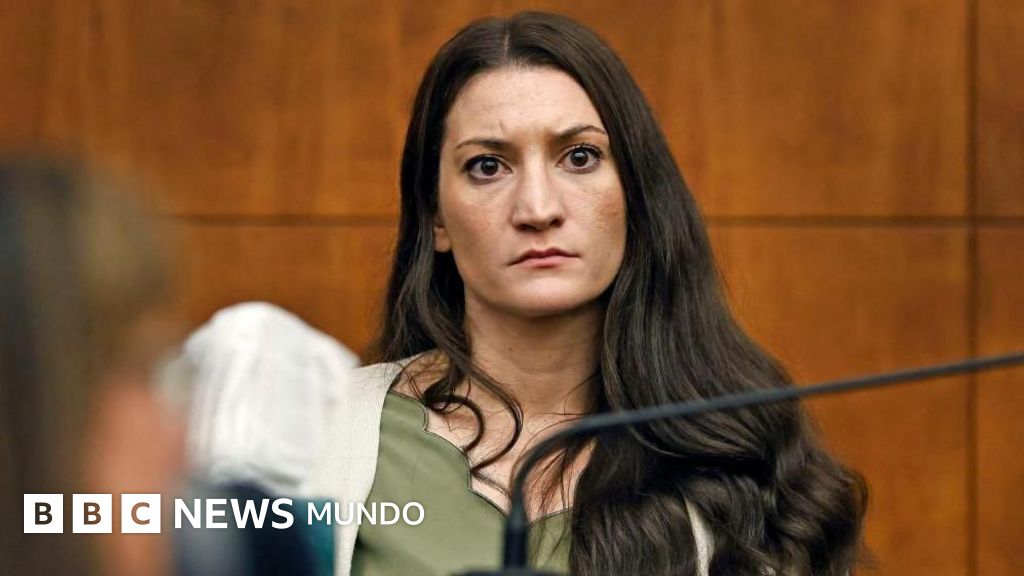 Cómo el juicio contra una madre acusada de matar a sus 3 hijos impulsa la discusión sobre la psicosis posparto en EE.UU.