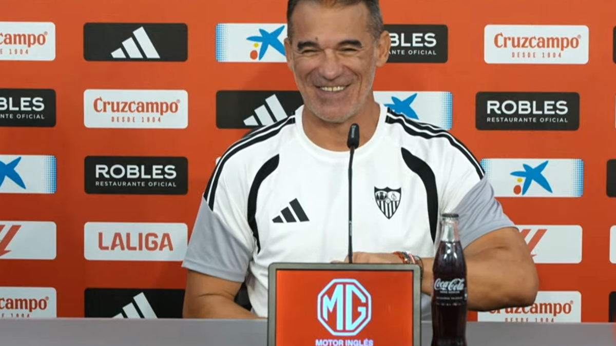 García Plaza, sobre el mercado: "El club sabe que tienen que venir más"
