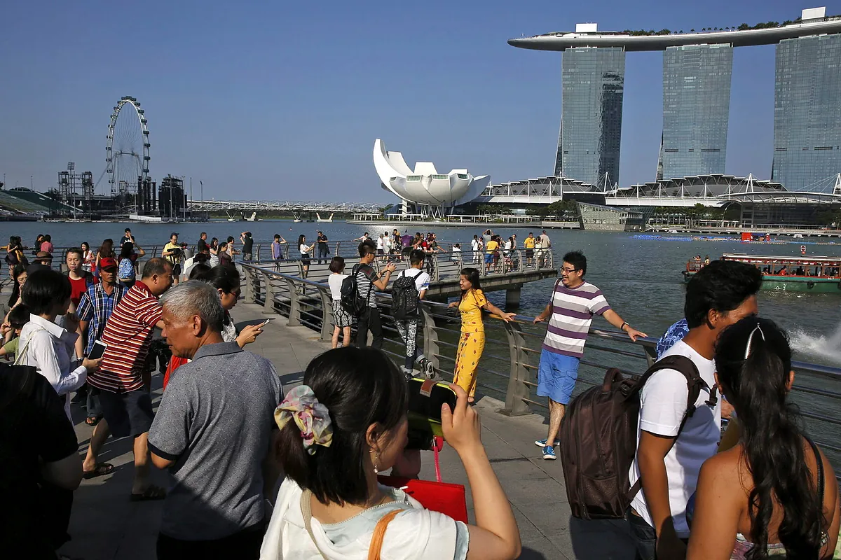 Singapur ofrece a los padres 55.000 dólares para fomentar la natalidad