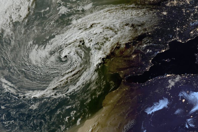 Este fin de semana el Atlántico estaba así: cada vez queda menos para que una tormenta tropical impacte en España
