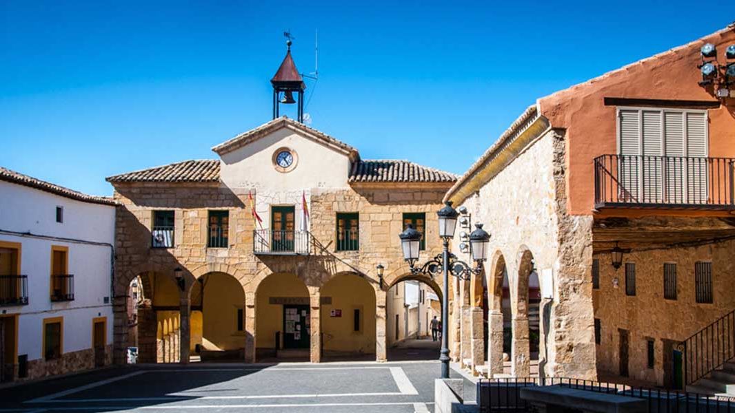 Muere un hombre tras ser arrollado por su propio vehículo en Buendía (Cuenca)