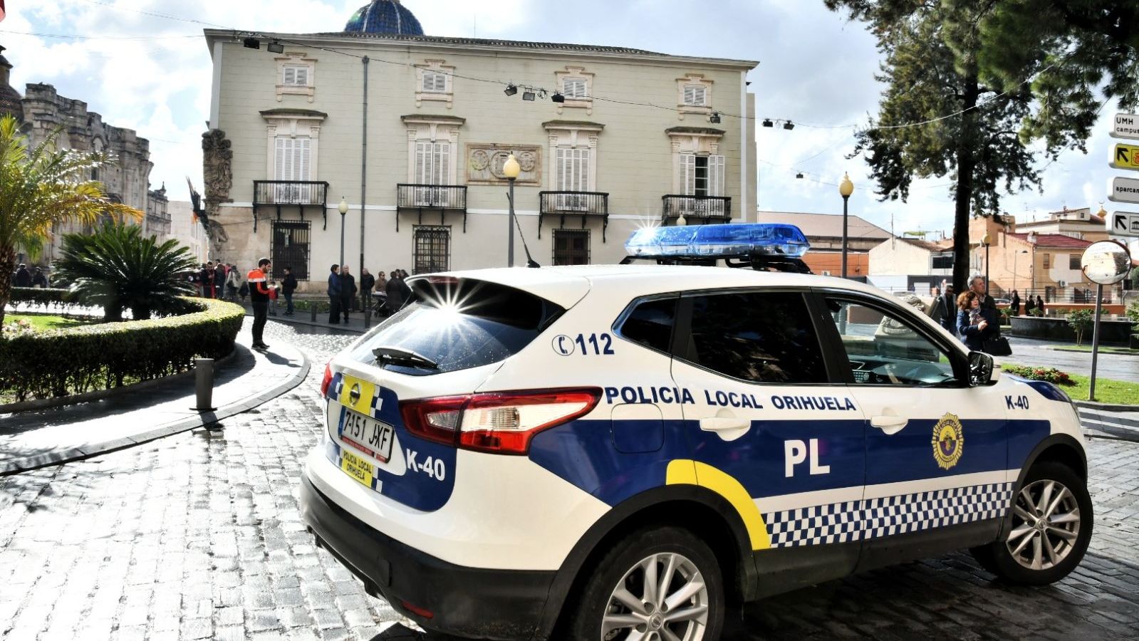 Orihuela Costa exige un refuerzo policial ante la oleada de delitos: "Hay 30 agentes para 100.000 personas en verano"