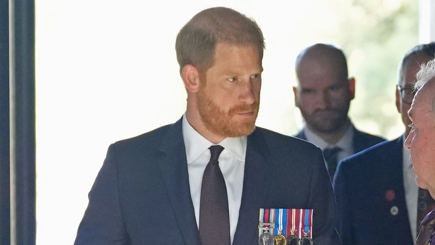 El príncipe Harry deja su cargo en una ONG en un momento clave para su imagen: su labor filantrópica, en entredicho