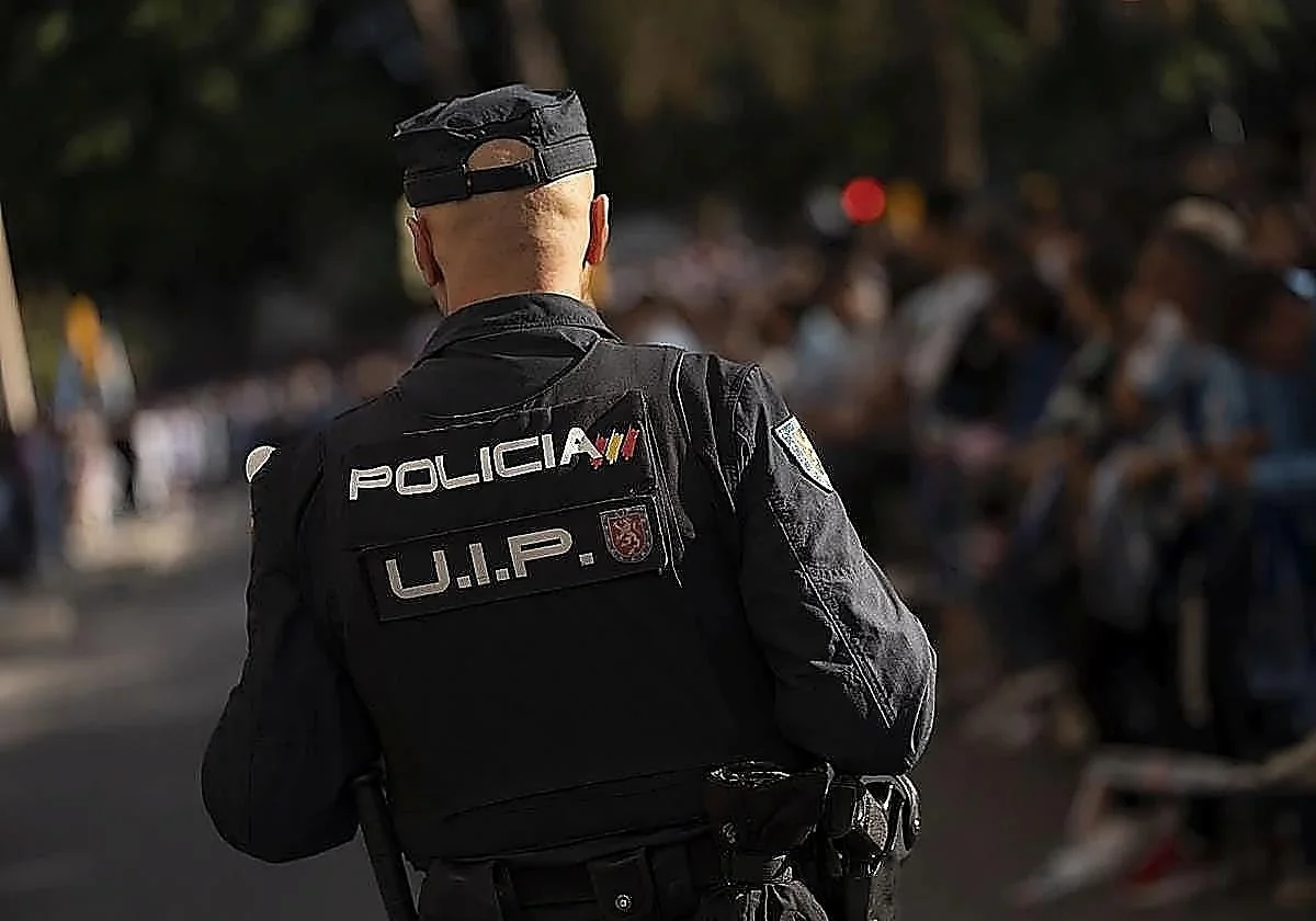 Un entrenador, detenido por violar y dejar embarazada a una menor en Palma