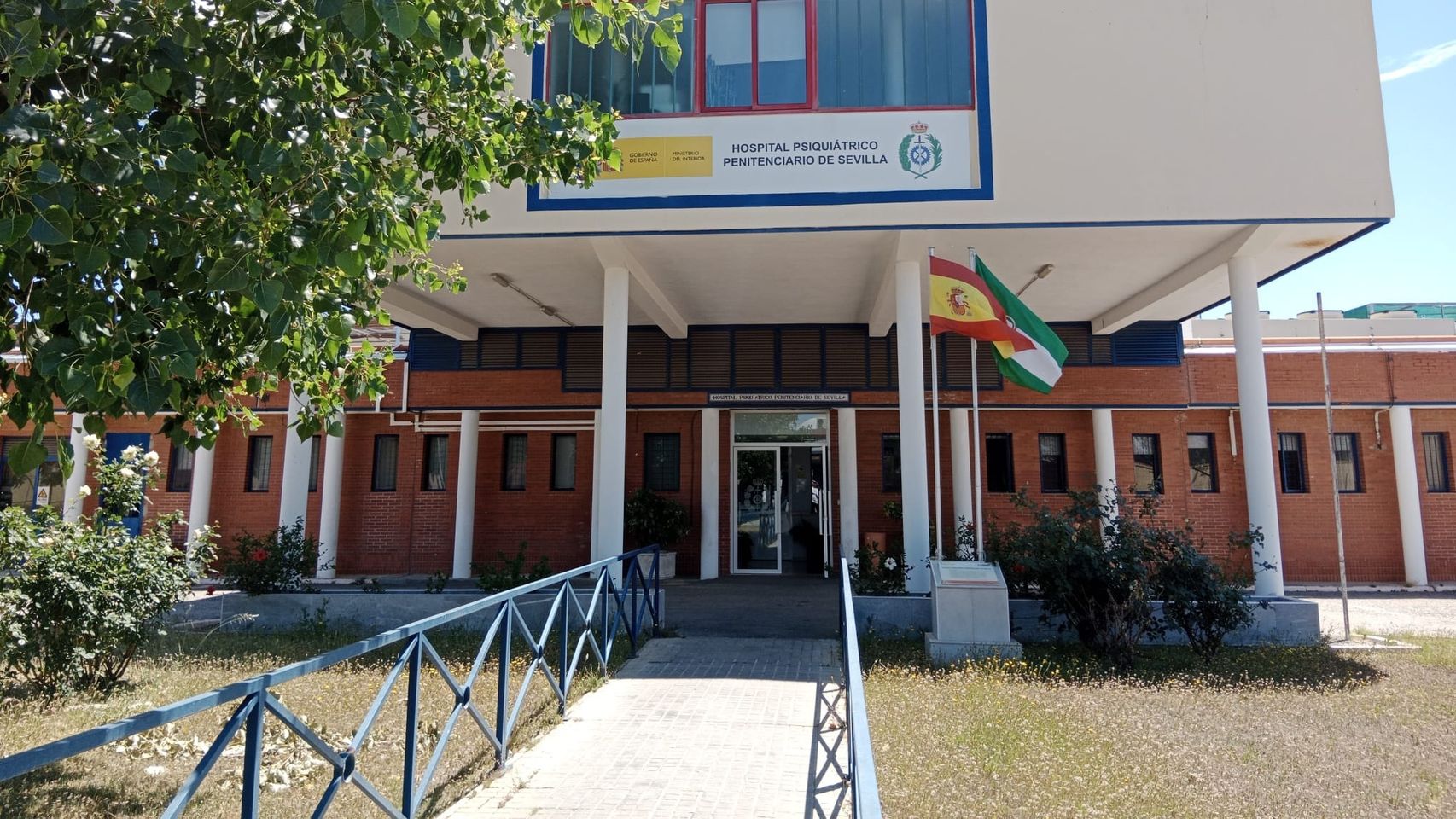Nuevo episodio violento en el Psiquiátrico Penitenciario de Sevilla: un interno golpea, insulta y escupe a trabajadores