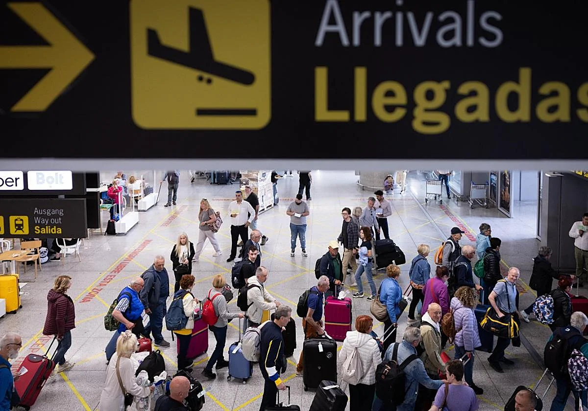 Flughafen Málaga wird zu Weihnachten im Schnitt täglich 44 Flüge mehr haben