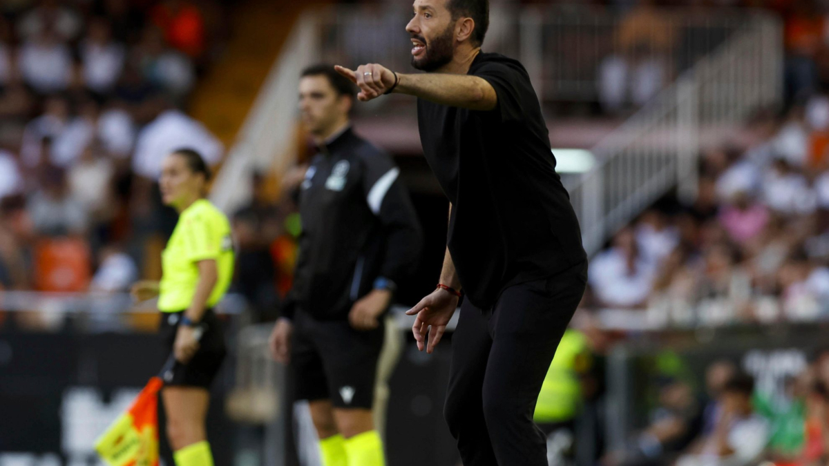Corberán: “Es injusto pedirle paciencia a la afición de Mestalla”