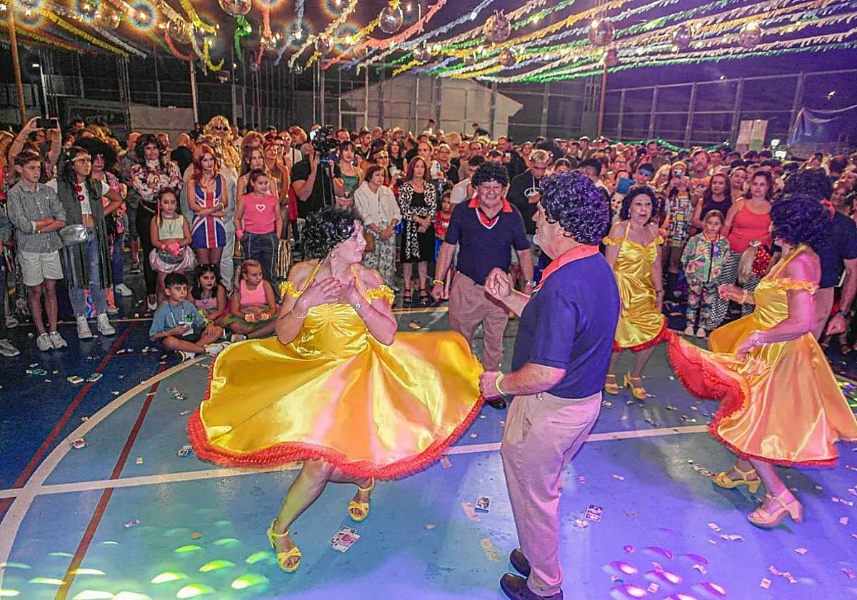 Canillas de Albaida celebra la IX Fiesta de la Gramola para despedir el verano
