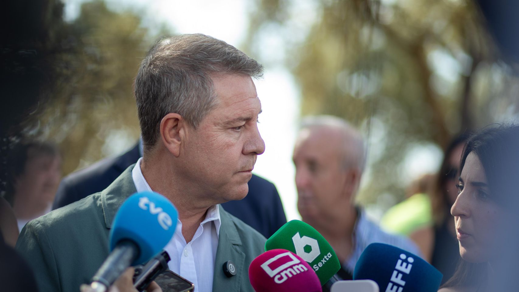 Page acusa a Pedro Sánchez de desatender la "invasión" de Ceuta por estar de vacaciones y exige "devolver a todos"