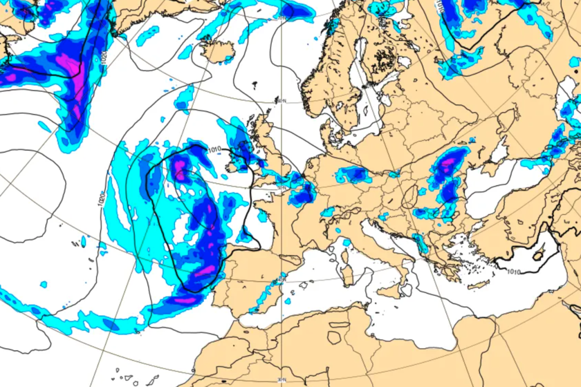 Un frente frío se acerca a toda velocidad al noroeste del país: 12 horas de lluvia intensa, mucho viento, frío y granizo para acabar agosto